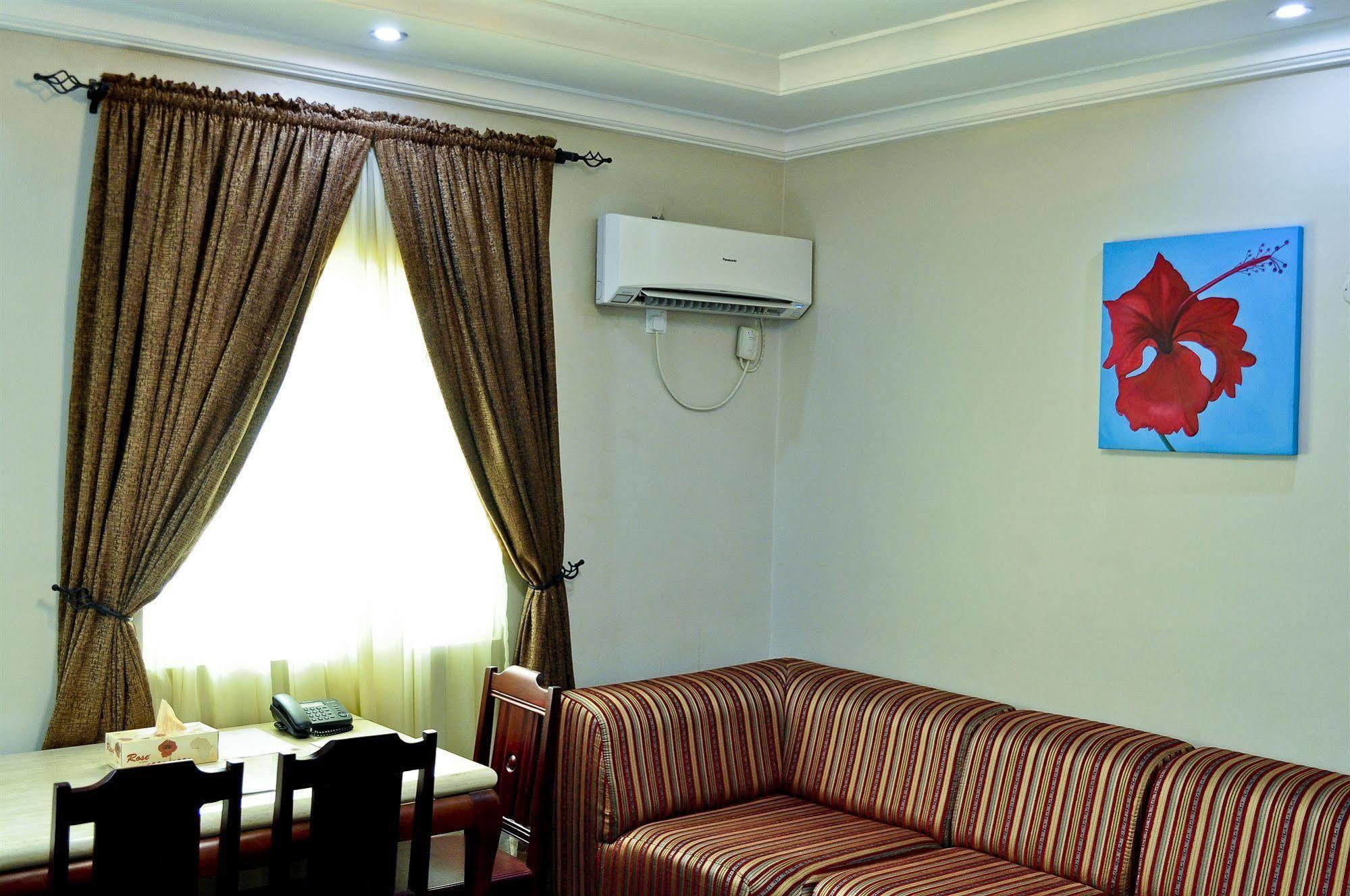 Aes Luxury Apartments Abuja Luaran gambar